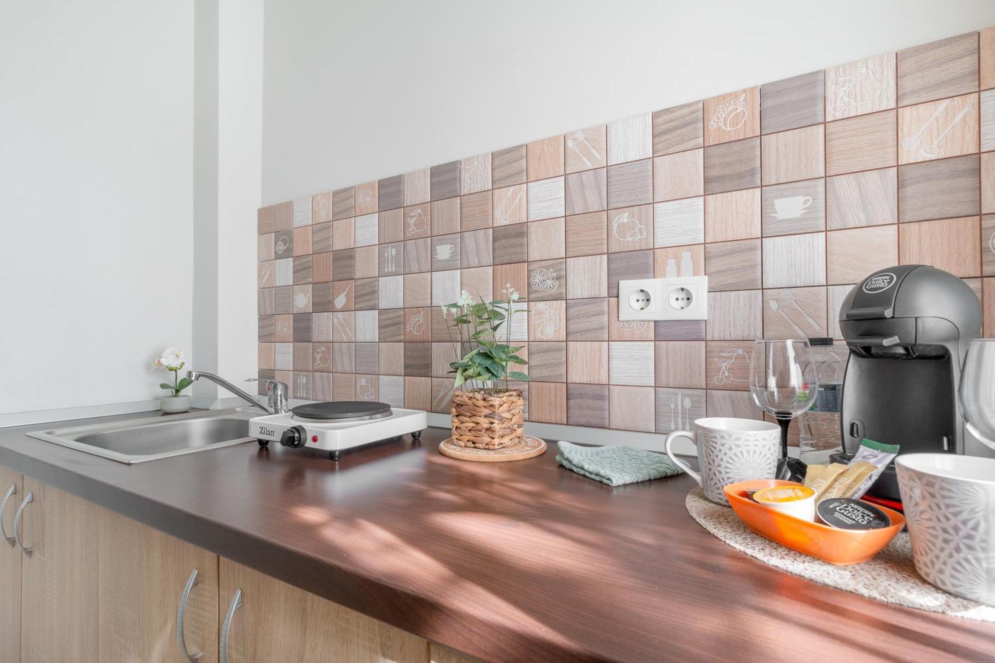 Venezia Studio Apartment Орадя Экстерьер фото